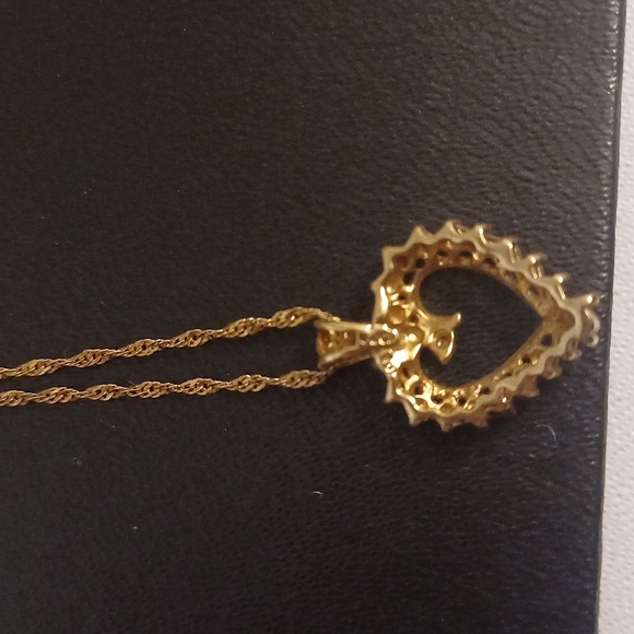 10K Solid Gold Heart Pendant (Marked) with Genuine Natural Diamonds no chain - Picture 4 of 6